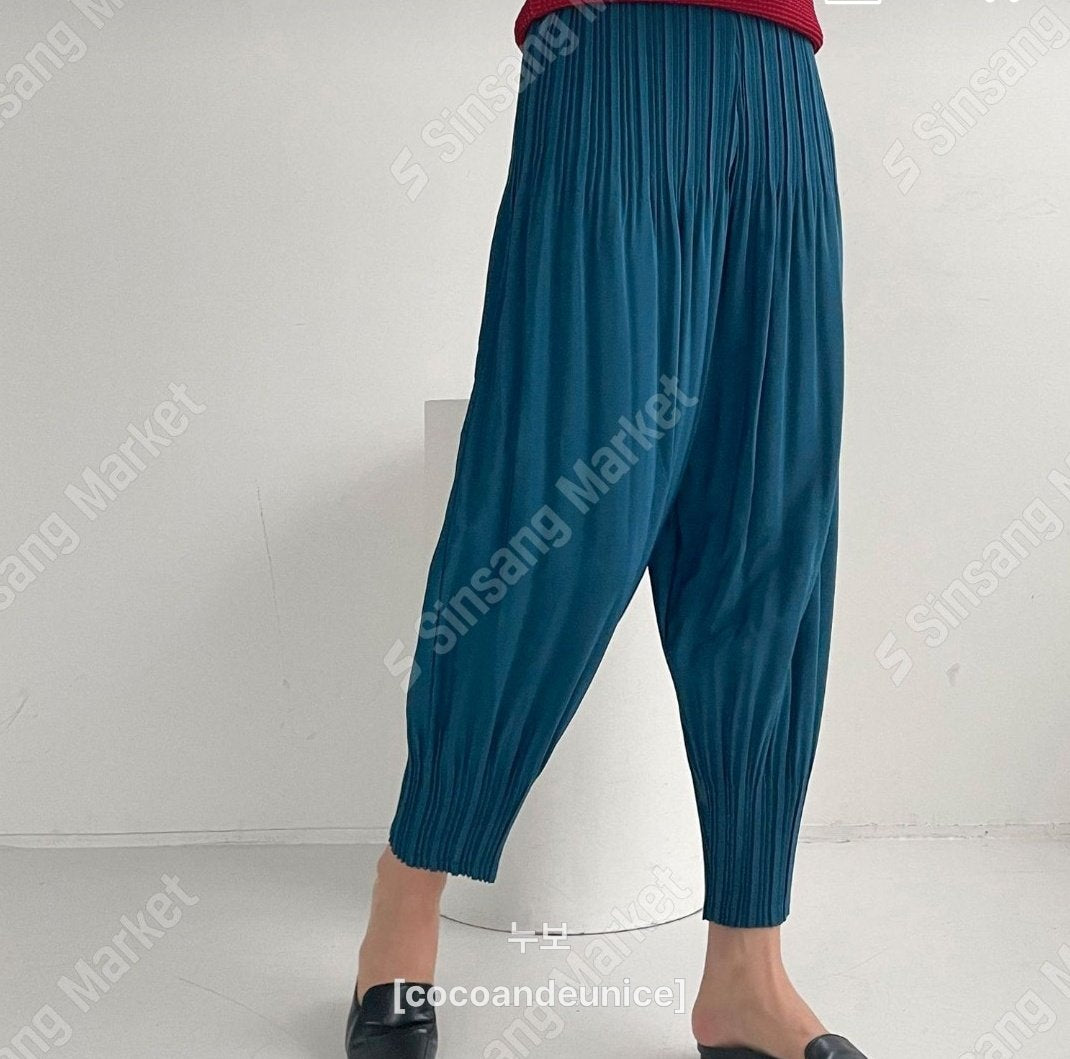 🌸NEW🌸Aladdin 9/10 Length Pleated Pants