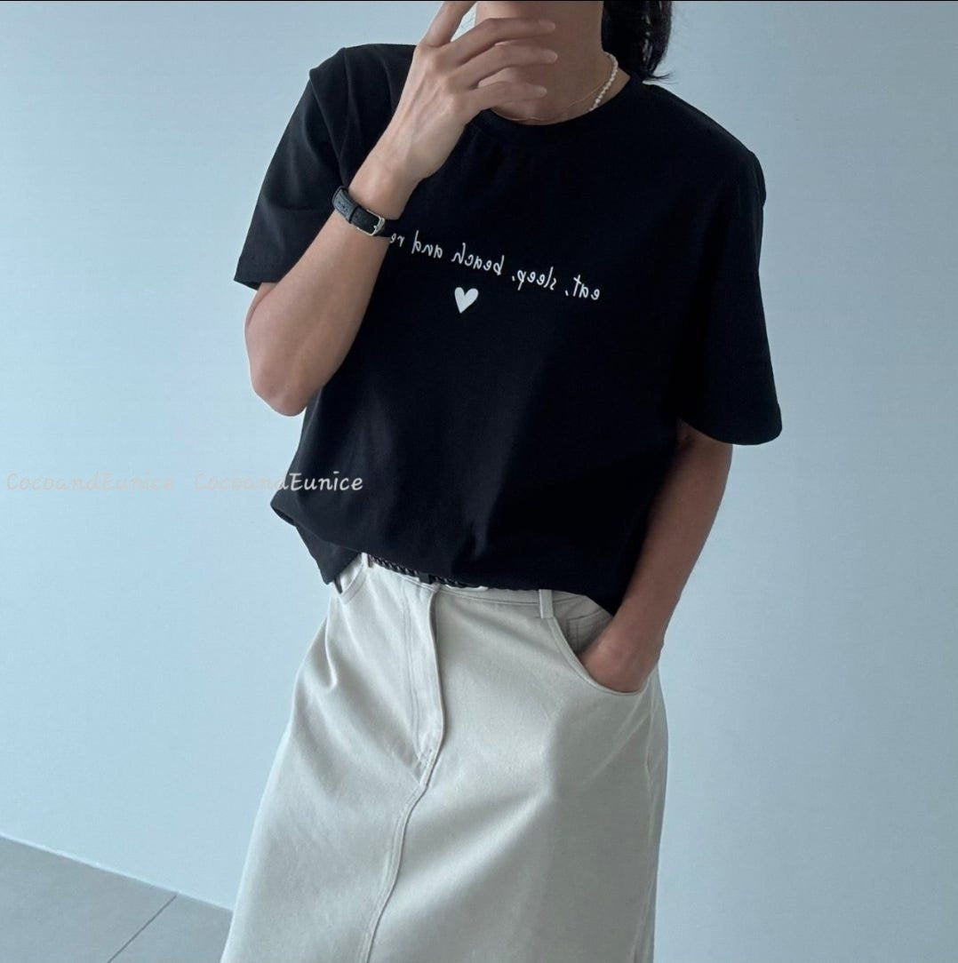 ✨️NEW ARRIVAL✨️ 🌿Mini Heart Cotton Tee