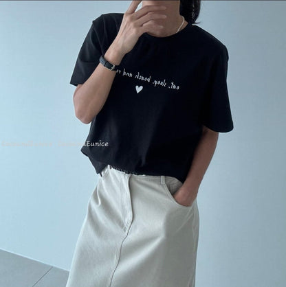 ✨️NEW ARRIVAL✨️ 🌿Mini Heart Cotton Tee