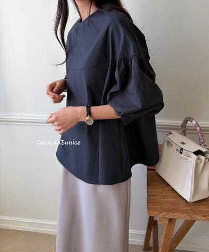 🌿 Half-Banded Sleeve Cotton Blouse